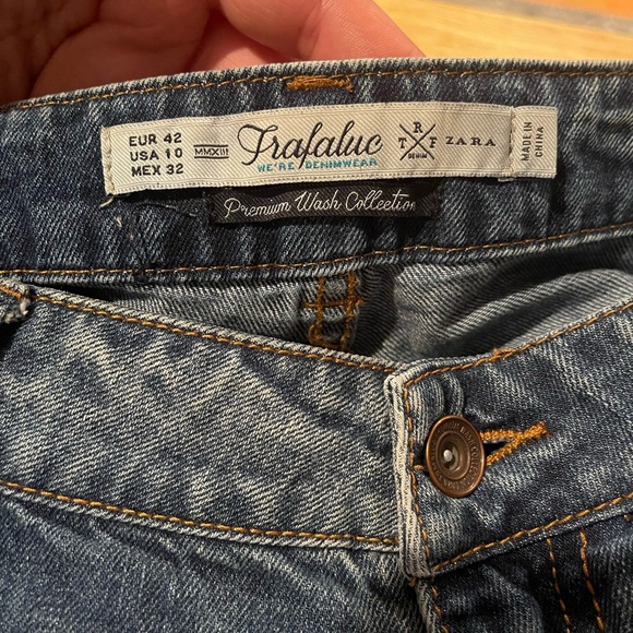 ZARA TRF Shorts - Picture 3 of 5